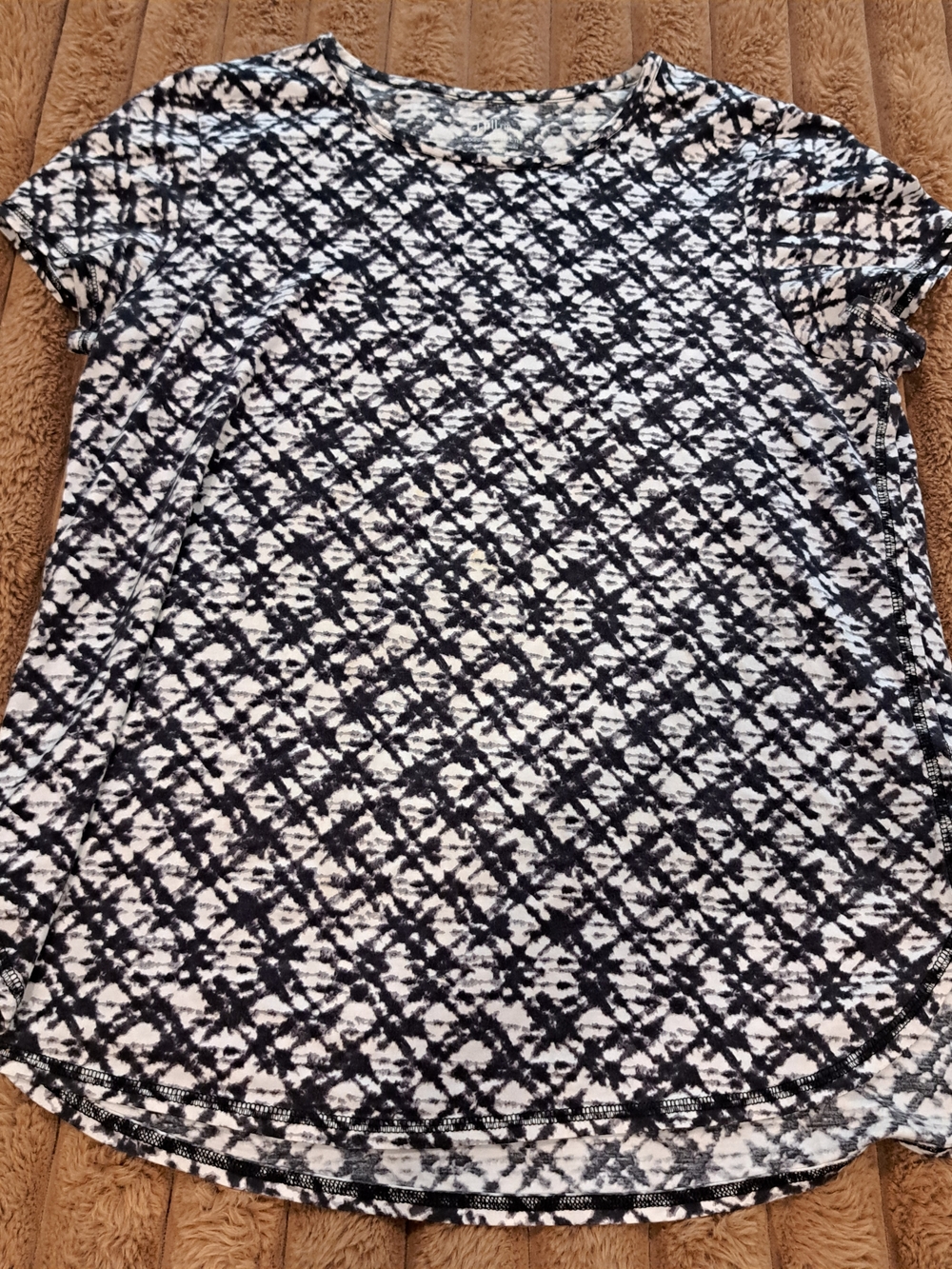 J. Jill Progress Shirttail Tee Women Medium Black White Geometric Short Sleeve